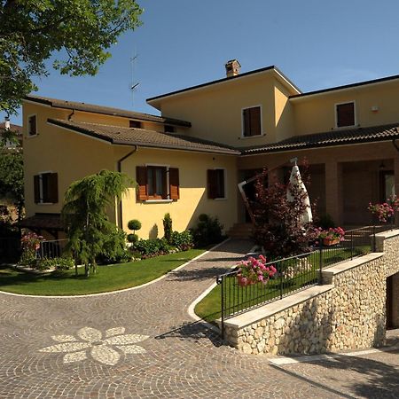 Affittacamere Fule Fontecchio Exterior photo